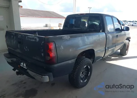 2004 Chevrolet Silverado 1500 Ls z USA, uszkodzony, nr VIN 2GCEC19V241168072